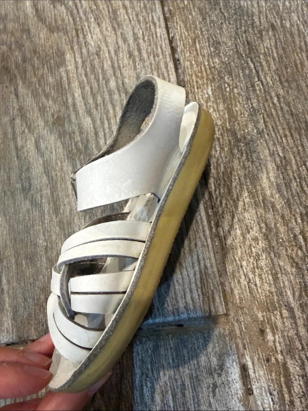 Sun San strap wees white sandals baby size 4